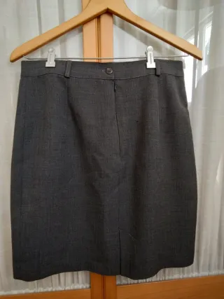 Traje chaqueta y falda Merletti Talla 46