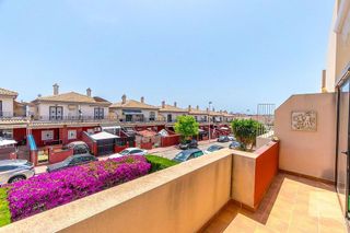 Casa adosada en venta en Nueva Torrevieja - Aguas Nuevas en Torrevieja
