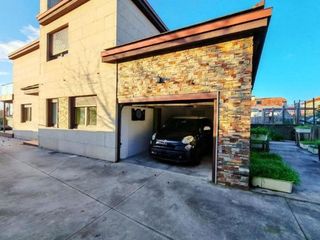 Chalet en venta en Matamá - Beade - Bembrive - Valádares - Zamáns en Vigo