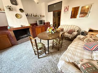 Casa adosada en venta en Martos