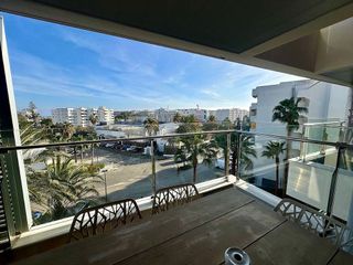 Piso en venta en Marina Botafoc - Platja de Talamanca en Ibiza/Eivissa