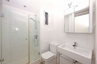 Piso en venta en Playa de la Fontanilla en Marbella