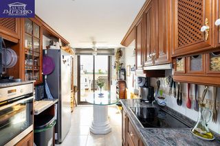 Dúplex en venta en Bola de Oro - Serrallo en Granada