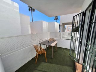 Piso en venta en Los Naranjos - Las Brisas en Marbella