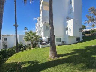 Piso en venta en Los Naranjos - Las Brisas en Marbella