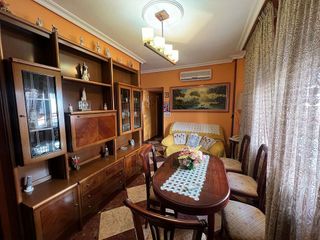 Piso en venta en Linares