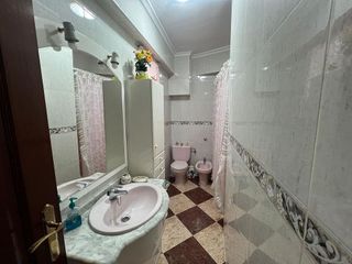 Piso en venta en Linares