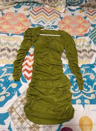 Vestido verde caqui de licra