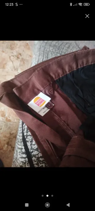 Pantalón marrón Burger King