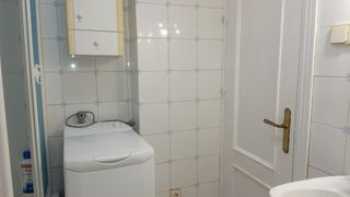 Se alquila estudio en Lavapiés