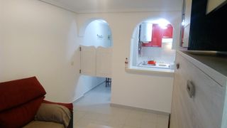 Se alquila estudio en Lavapiés