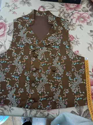 Chaleco fallero estampado floral