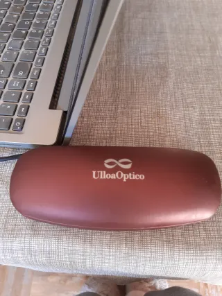 Gafas graduadas miopía montura titanio al aire