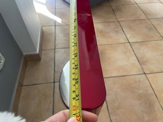 Televisión LG Negra y roja