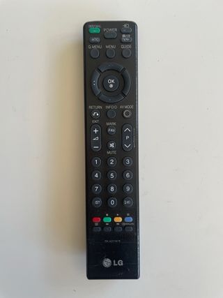 Televisión LG Negra y roja