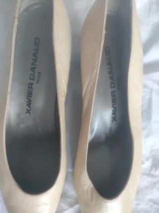 Zapatos de salón XAVIER DANAUD beige