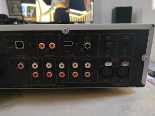 Amplificador Cambridge Audio CXA80 Plata