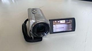Sony Handycam DCR-SR78 Plata 120GB Zoom 60x