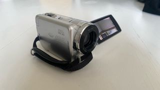 Sony Handycam DCR-SR78 Plata 120GB Zoom 60x