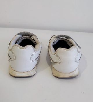 Zapatillas Zara Talla 26 Blancas