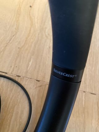 Cascos negros con cable