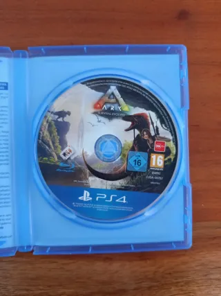 ARK Survival Evolved PS4