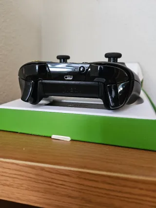 Mando Xbox Negro + Adaptador USB
