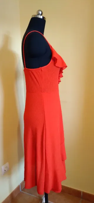 Vestido rojo con volantes