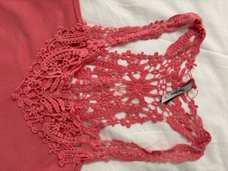 Top Pepe Jeans rosa con encaje