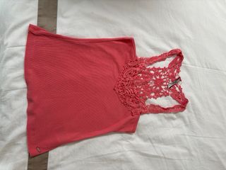 Top Pepe Jeans rosa con encaje