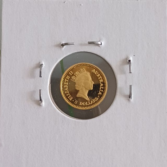 Moneda Australiana 5 Dólares Oro Isabel II