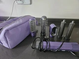 Secador de pelo con accesorios