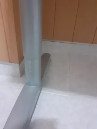 Mesa de despacho madera y metal