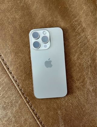 iPhone 15 Pro 512GB Plata SALUD 84%