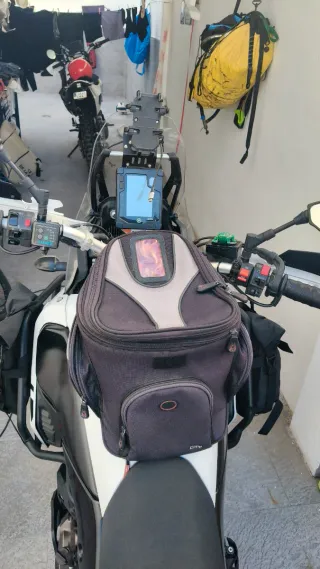 Bolsa sobre depósito moto