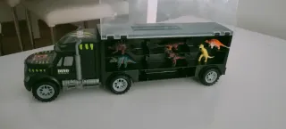 Camión Dino con animales