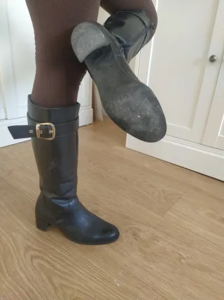 Botas altas de cuero negras