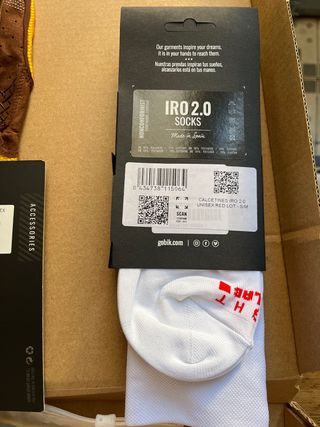 Lote Gobik: Maillot, Guantes y Calcetines