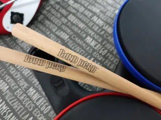 Band Hero Wii: Juego + Instrumentos