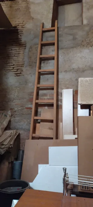 2 Escaleras de Madera