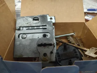 Serrature da incasso con chiavi