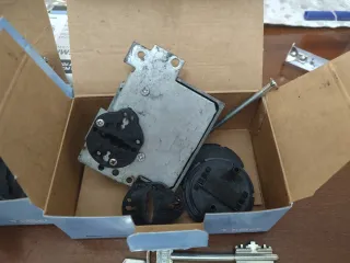 Serrature da incasso con chiavi