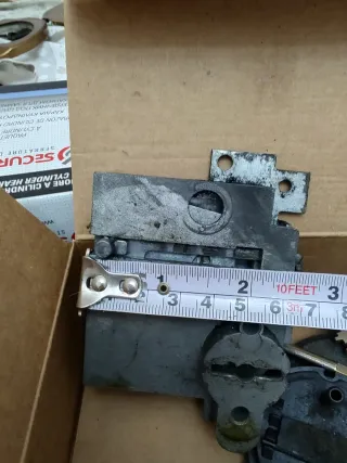 Serrature da incasso con chiavi