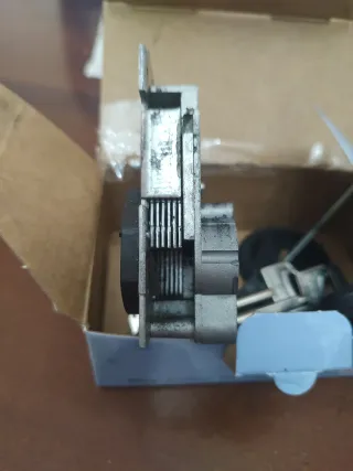 Serrature da incasso con chiavi