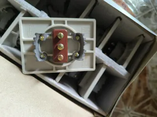 Interruttori e prese vintage anni '70