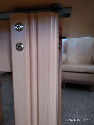 Mesa redonda nueva extensible.