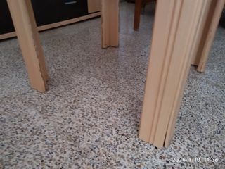 Mesa redonda nueva extensible.