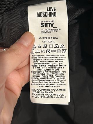 Chaqueta Love Moschino Negra