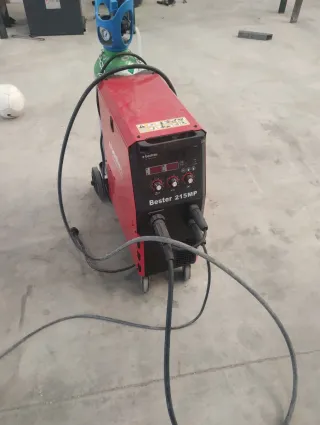 Soldadora Bester con bombona y cortadora