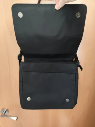 Bolso bandolera Victorio & Lucchino negro